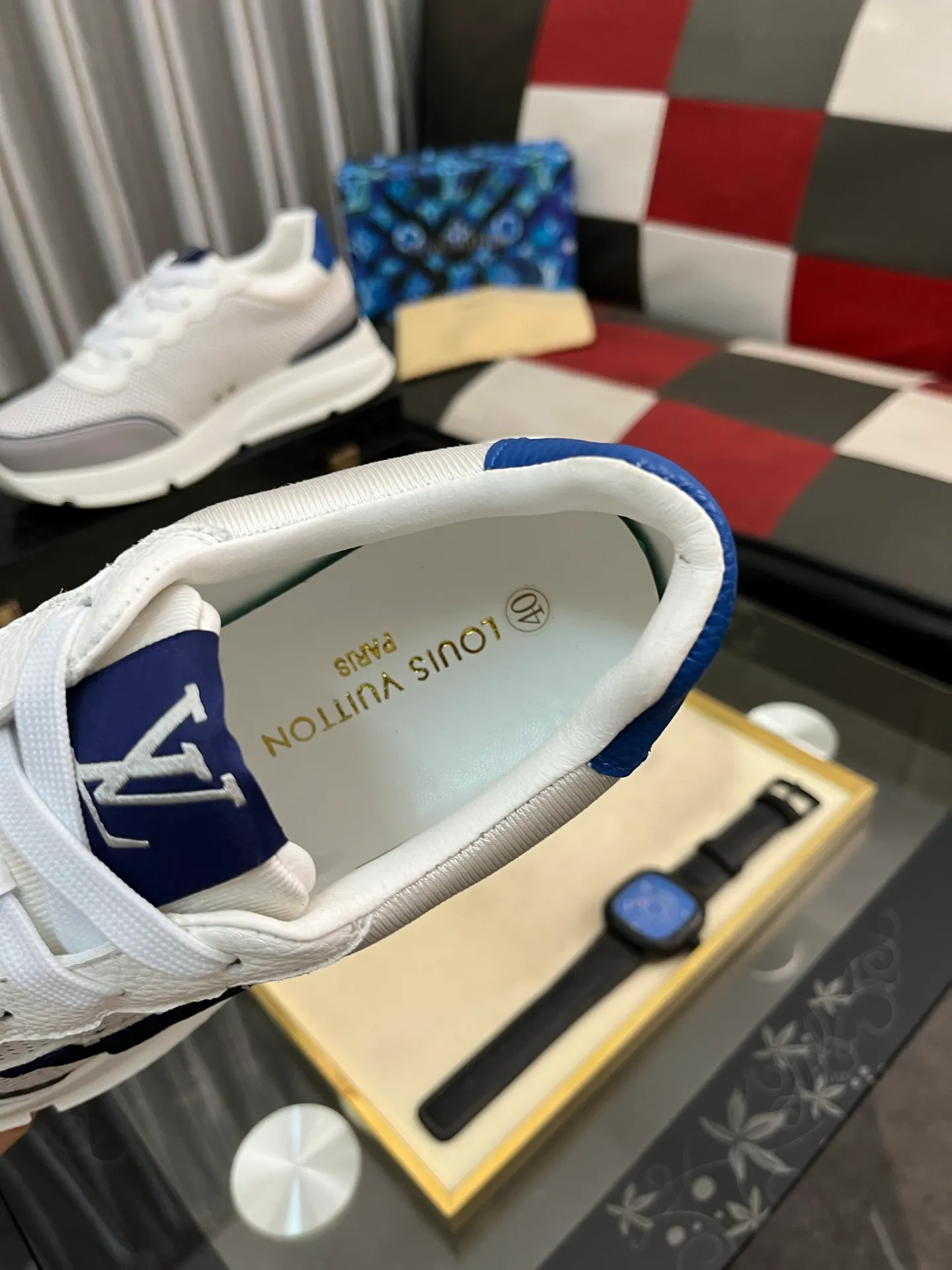 Men's shoes 💰440⌚️⌚️【LOUlS VUlTTON】Louis Vuitton ~ unique and casual style. LV counter purchasing 🏃casual shoes😍😍 are on sale at the men's counter at the same time. Italian imported brands select top-layer Italian cowhide. 🐑Sheepskin lining (refuses to discolor and rub feet) Sole: Original sole specially provided by the original factory 🎬Better in kind Code number: 38-446⃣️Color selection